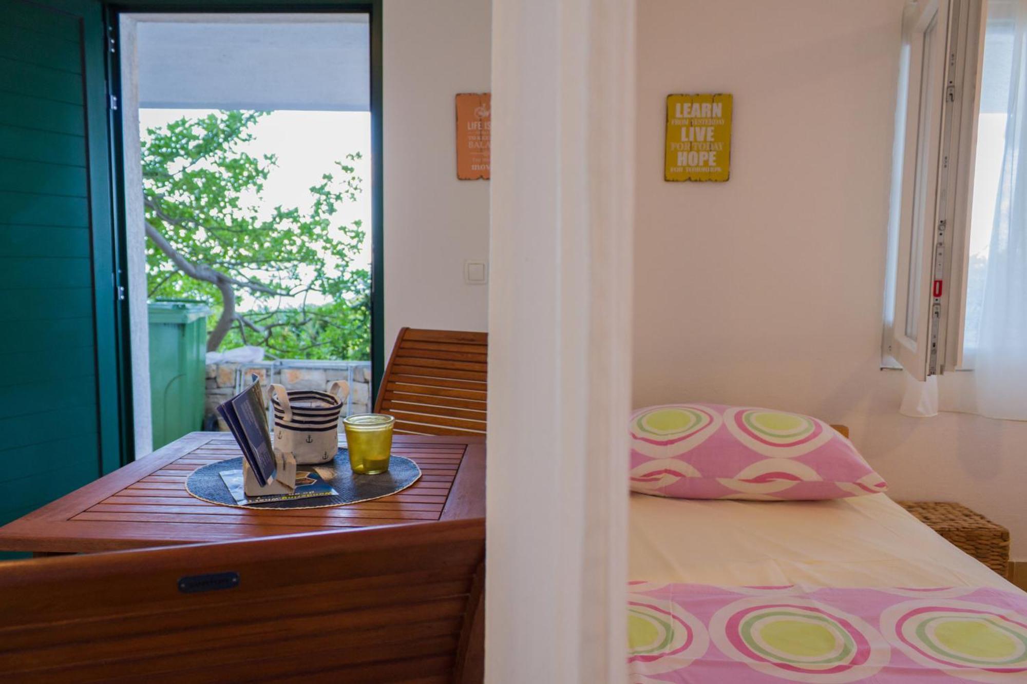 Apartments By The Sea Stomorska, Solta - 5190 Pokoj fotografie